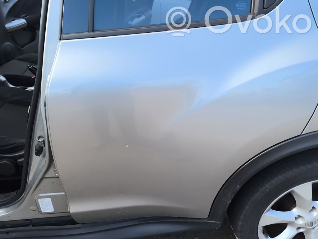 Nissan Juke I F15 Puerta trasera 