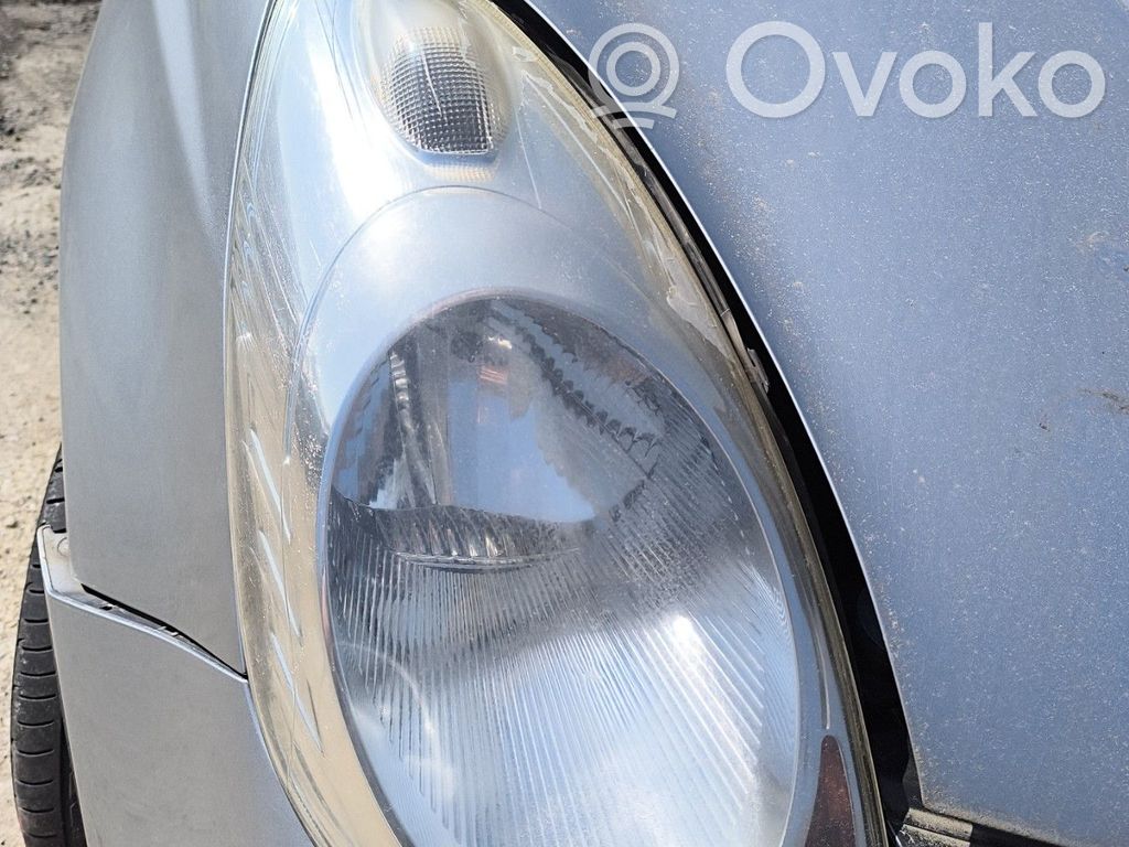 Nissan Note (E11) Priekinis žibintas 