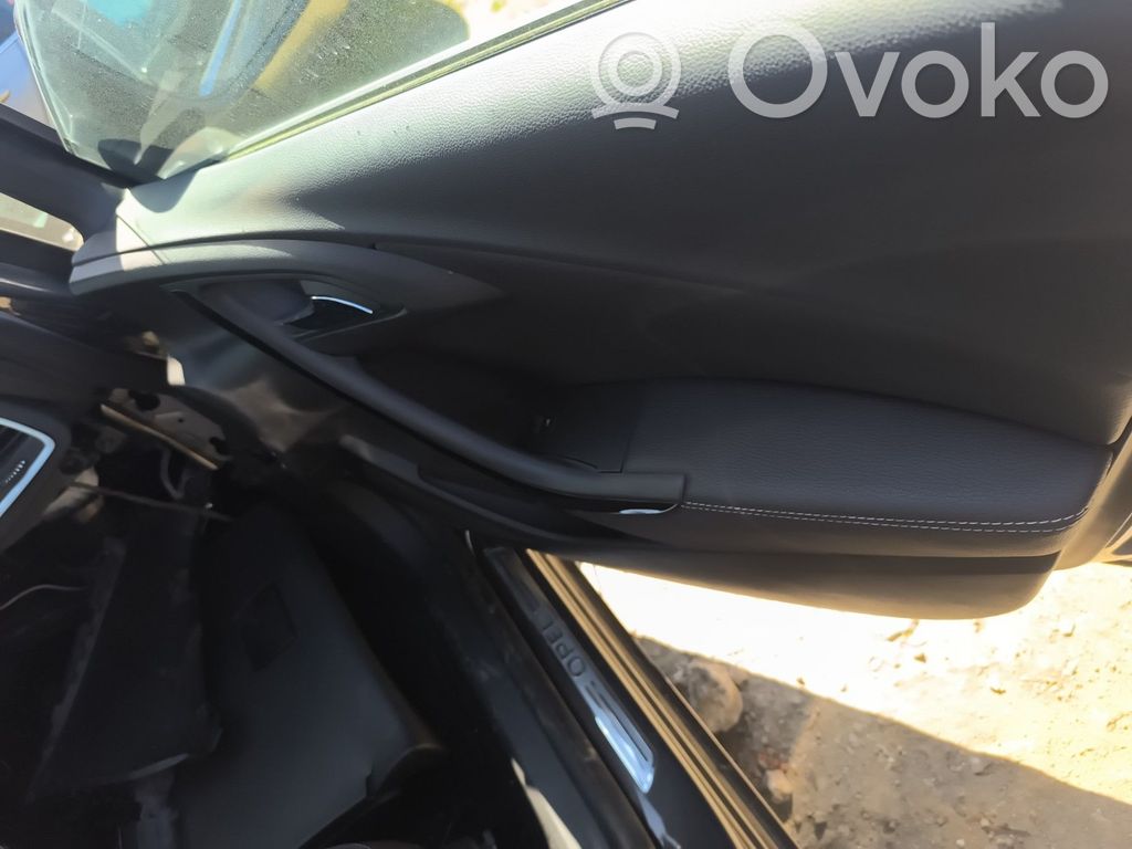 Opel Astra J Priekšējo durvju apdare 