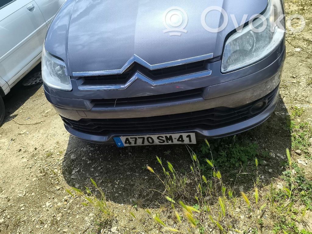Citroen C4 I Parachoques delantero 