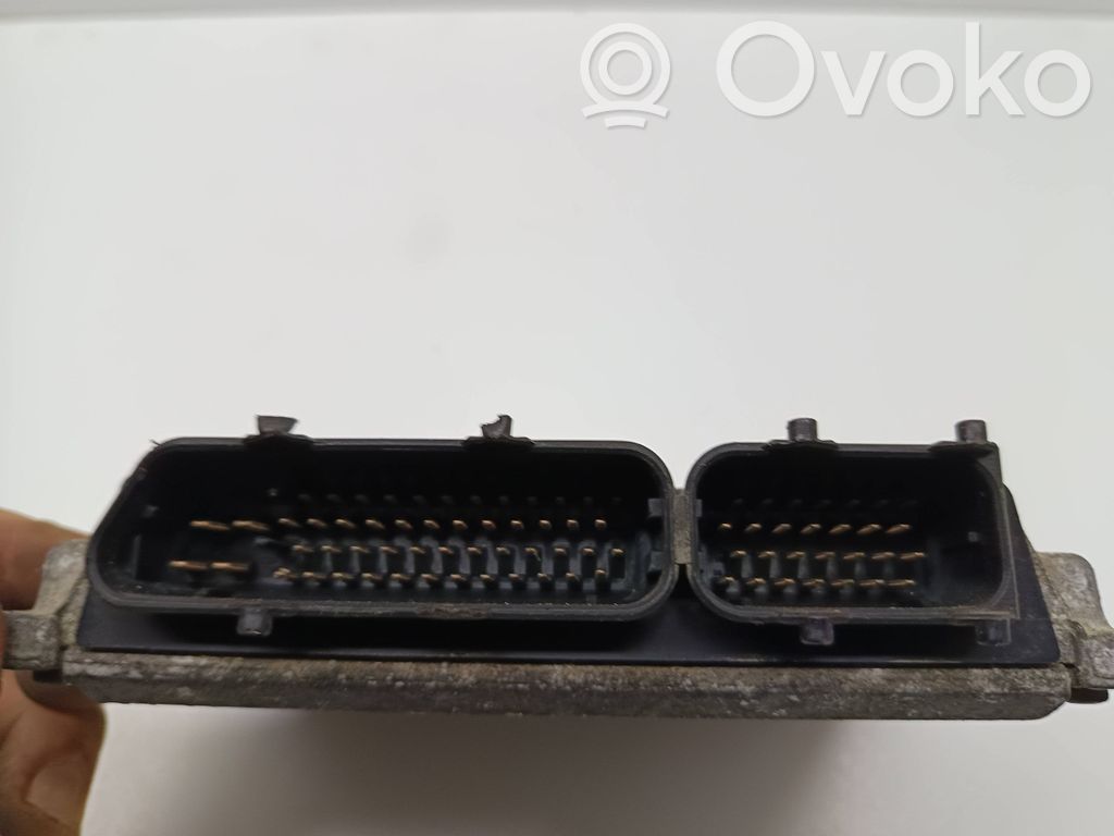 Volkswagen Golf IV Engine control unit/module 