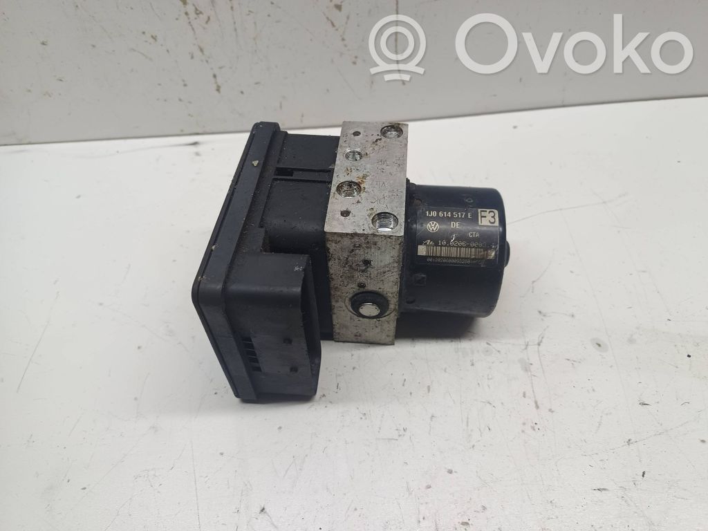 Volkswagen Golf IV ABS Pump 