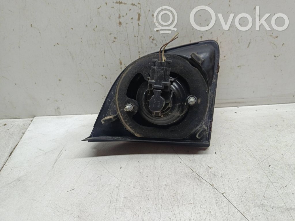 Volkswagen Golf Plus Lampy tylnej klapy bagażnika 