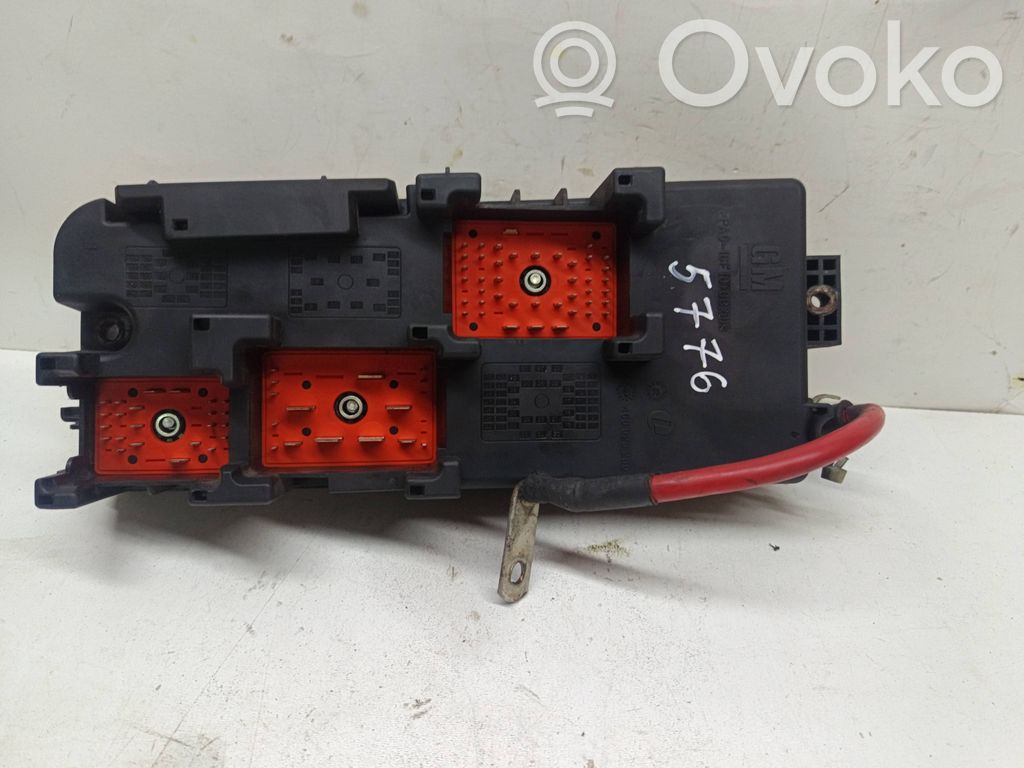 Opel Corsa D Sulakemoduuli 