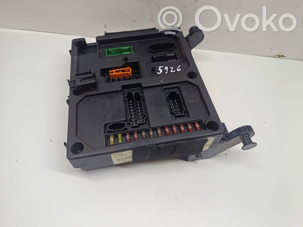 Módulo de fusible   7M3962258G,S110730300D,YM2114B205CB