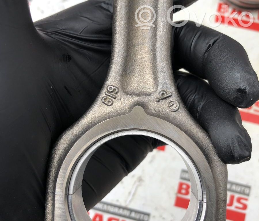 Pistón con biela   75L118
