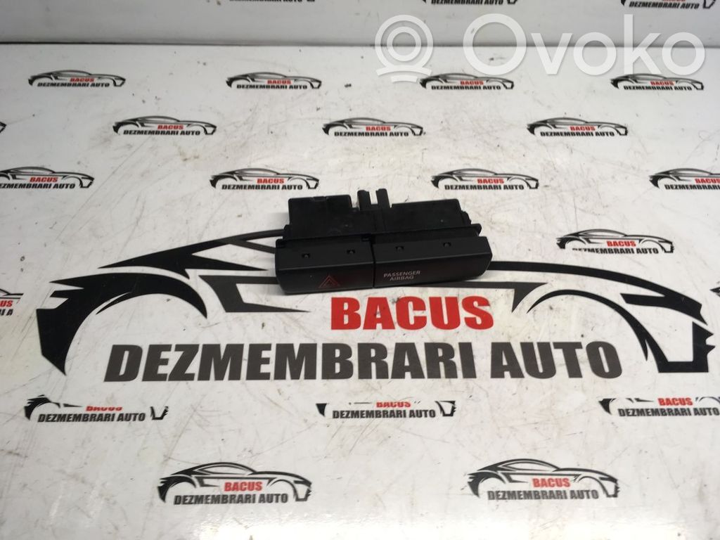 Suzuki Ignis Hazard light switch 