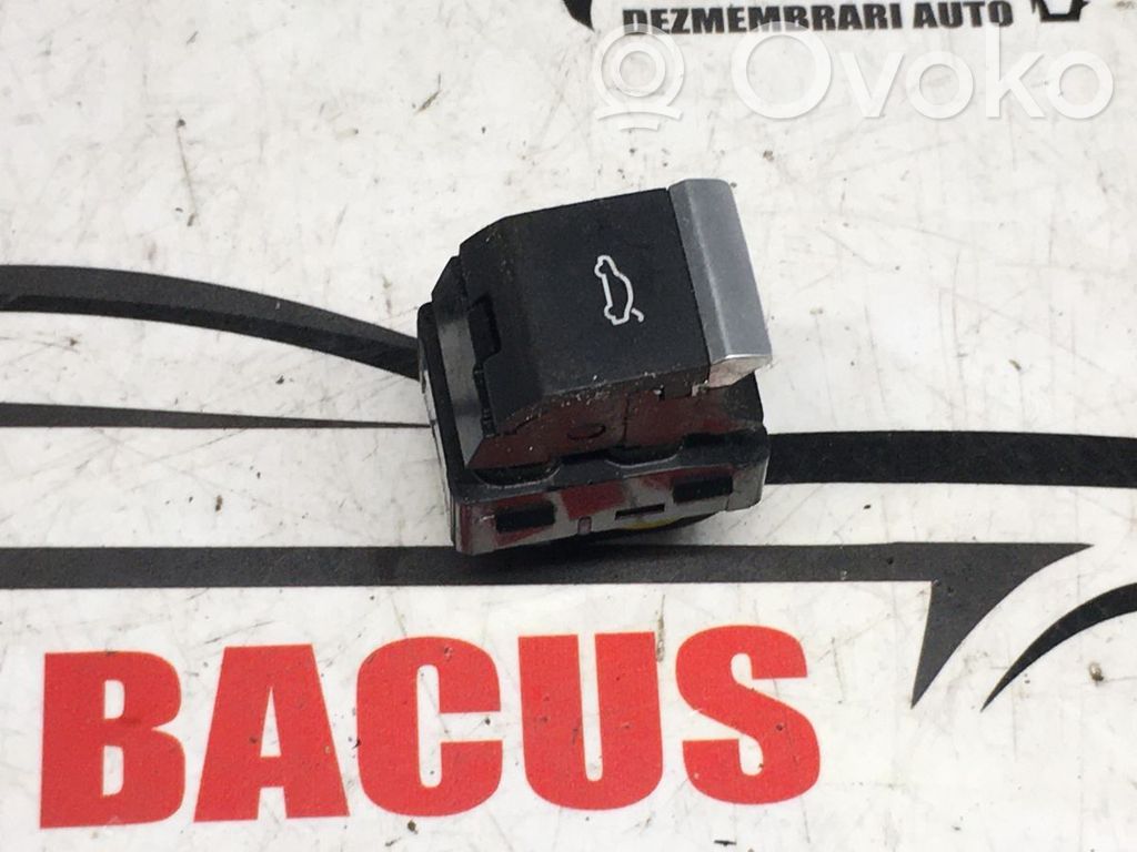 Tailgate/trunk/boot open switch   4M0959831A