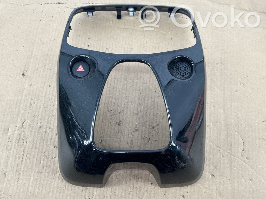 Citroen C1 Ramă centrală panou bord 
