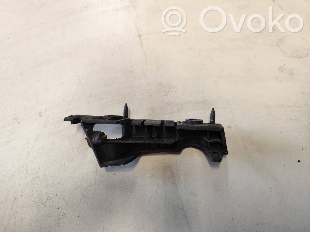 Audi A4 S4 B8 8K Front bumper mounting bracket 