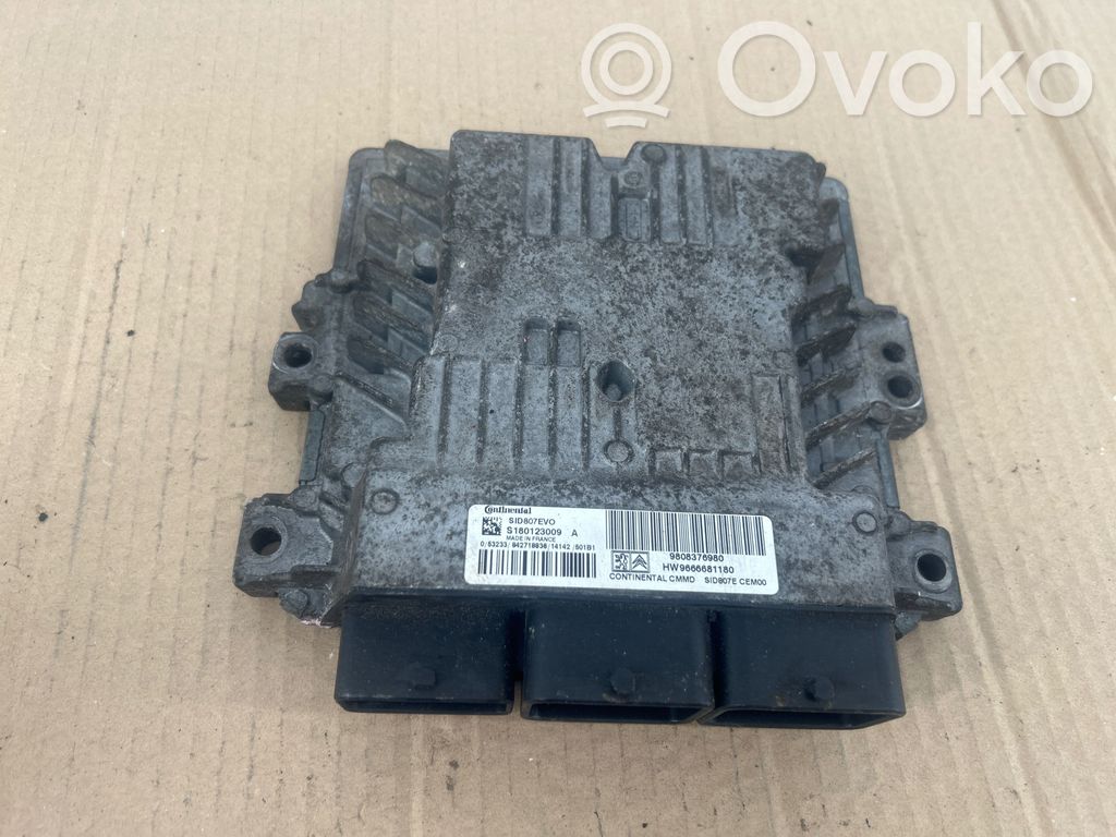 Citroen C4 II Picasso Engine control unit/module 