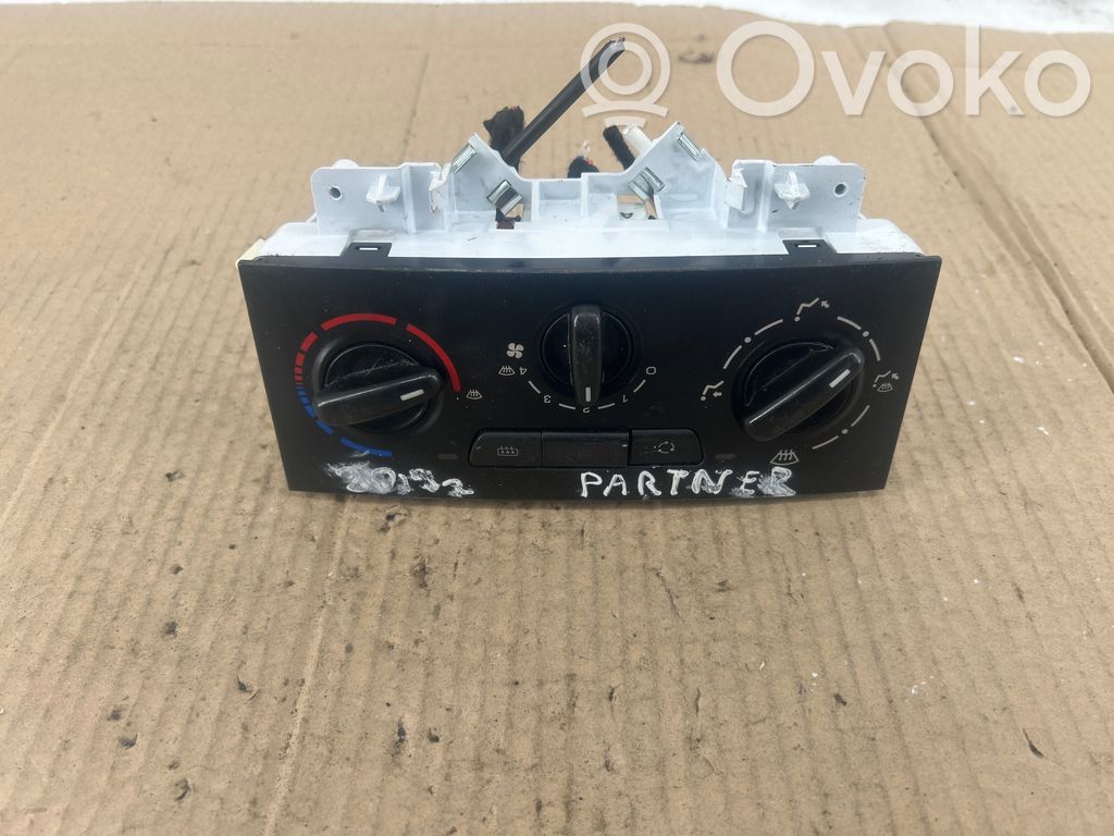Peugeot Partner Climate control unit 