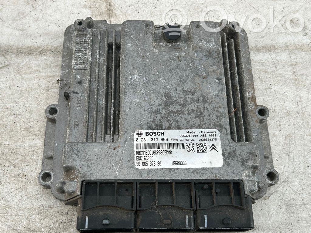 Citroen C-Crosser Engine control unit/module 