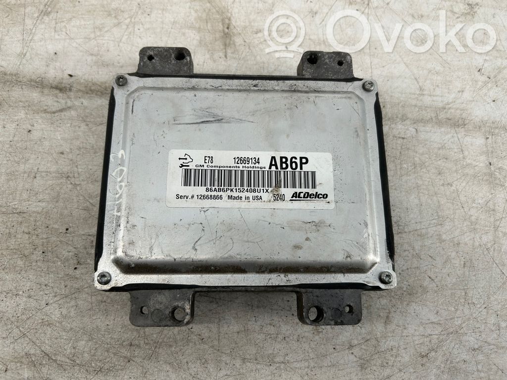 Opel Corsa E Variklio valdymo blokas 