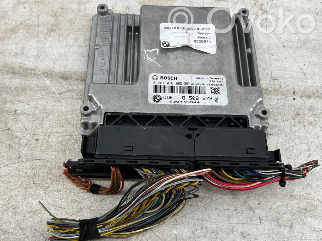 BMW 3 E90 E91 Engine control unit/module 