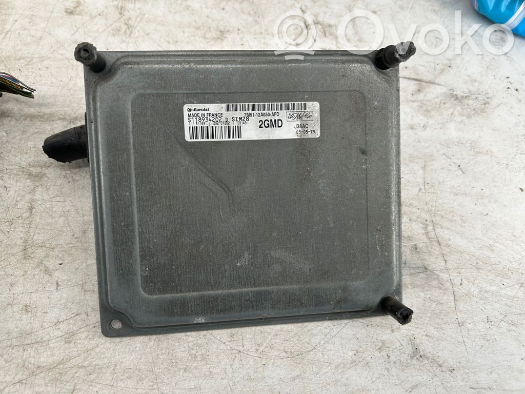 Ford C-MAX I Engine control unit/module 