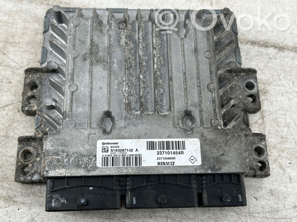 Renault Megane III Engine control unit/module 