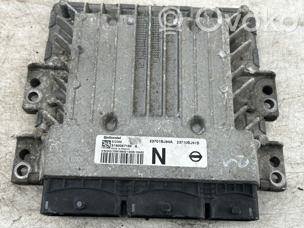 Nissan Juke I F15 Engine control unit/module 