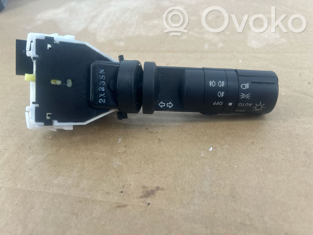 Nissan Qashqai Indicator stalk 