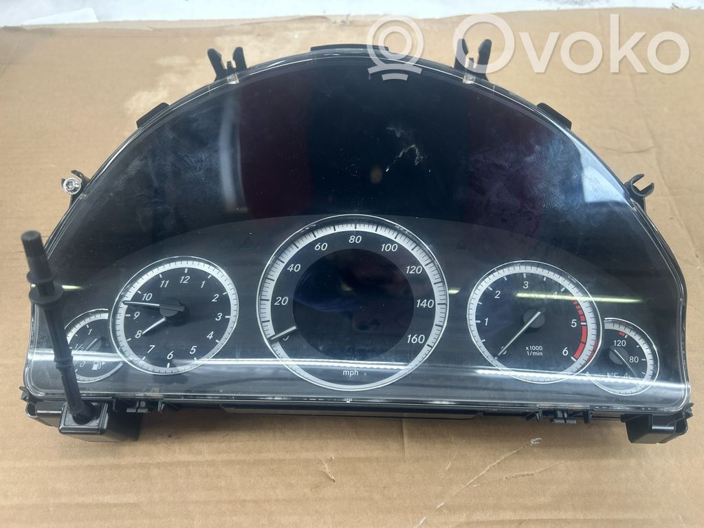 Mercedes-Benz GLB X244 Vitezometru (grup de instrumente) 