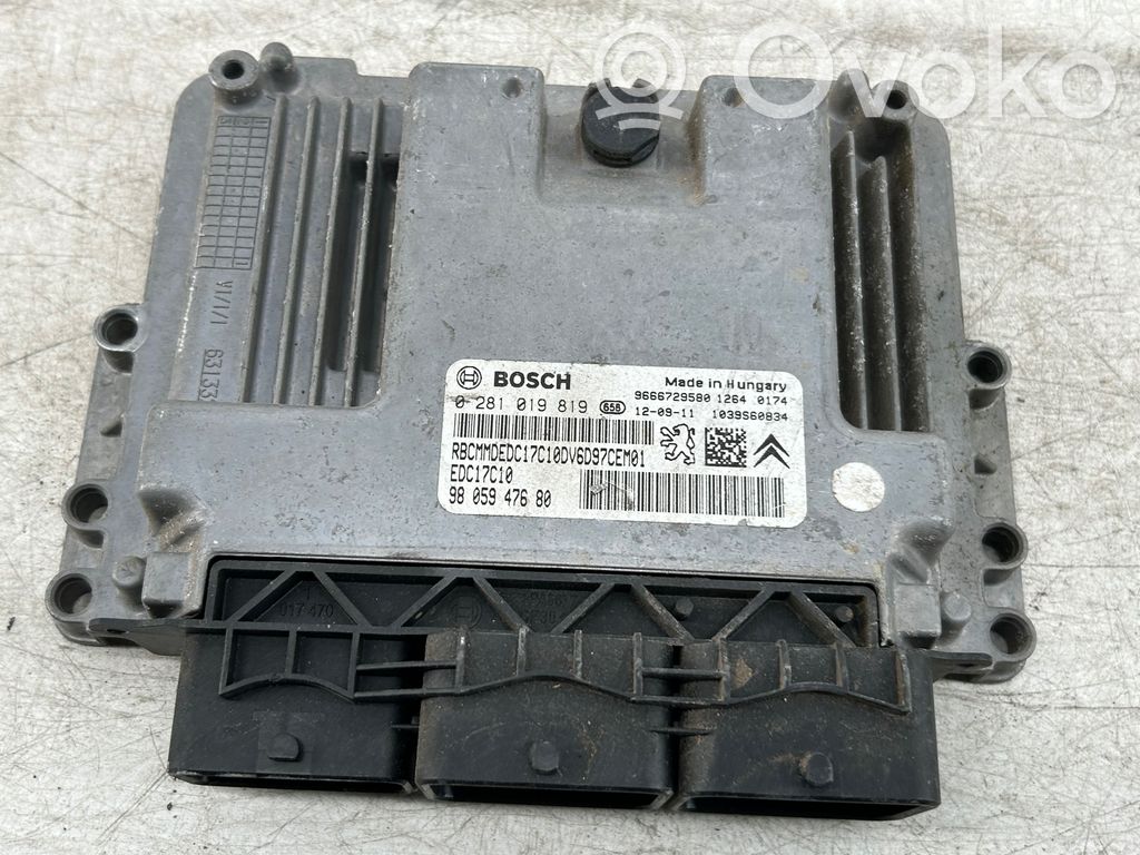 Peugeot 2008 I Engine control unit/module 