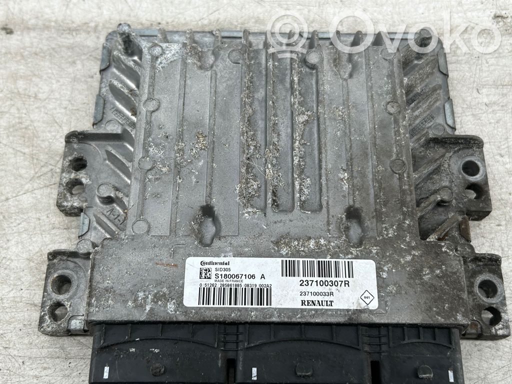 Renault Megane III Engine control unit/module 