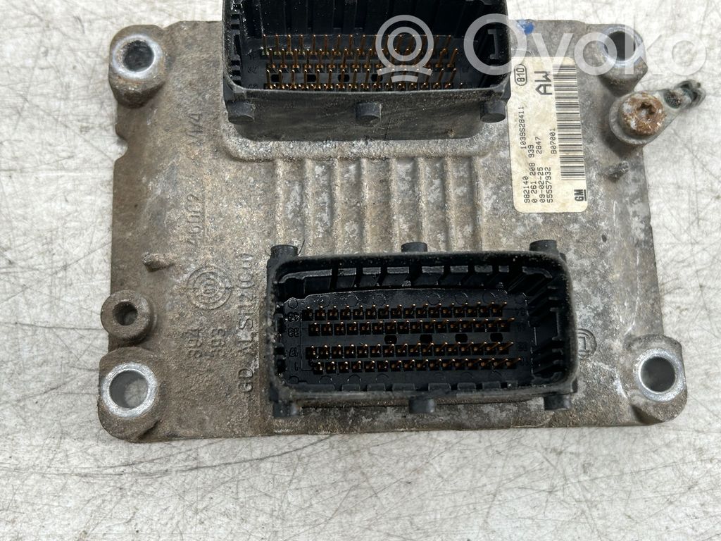 Opel Corsa D Engine control unit/module 