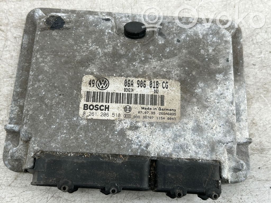Volkswagen Golf IV Komputer / Sterownik ECU silnika 