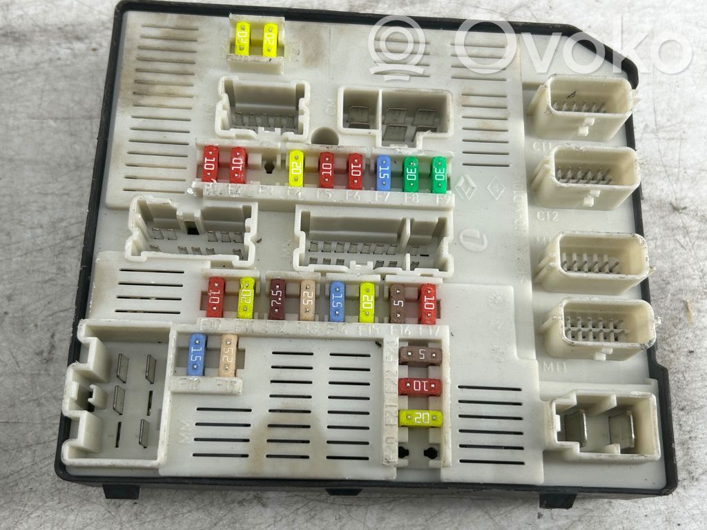 Renault Megane III Drošinātāju bloks 