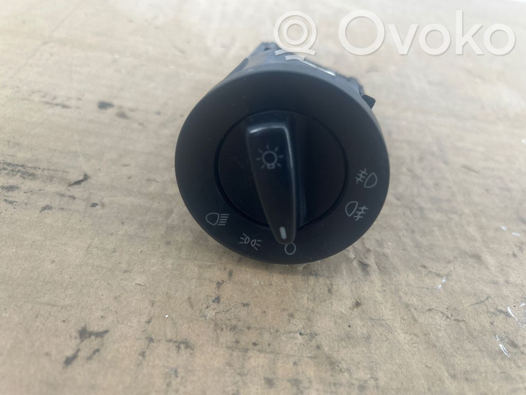 Skoda Superb B6 (3T) Light switch 