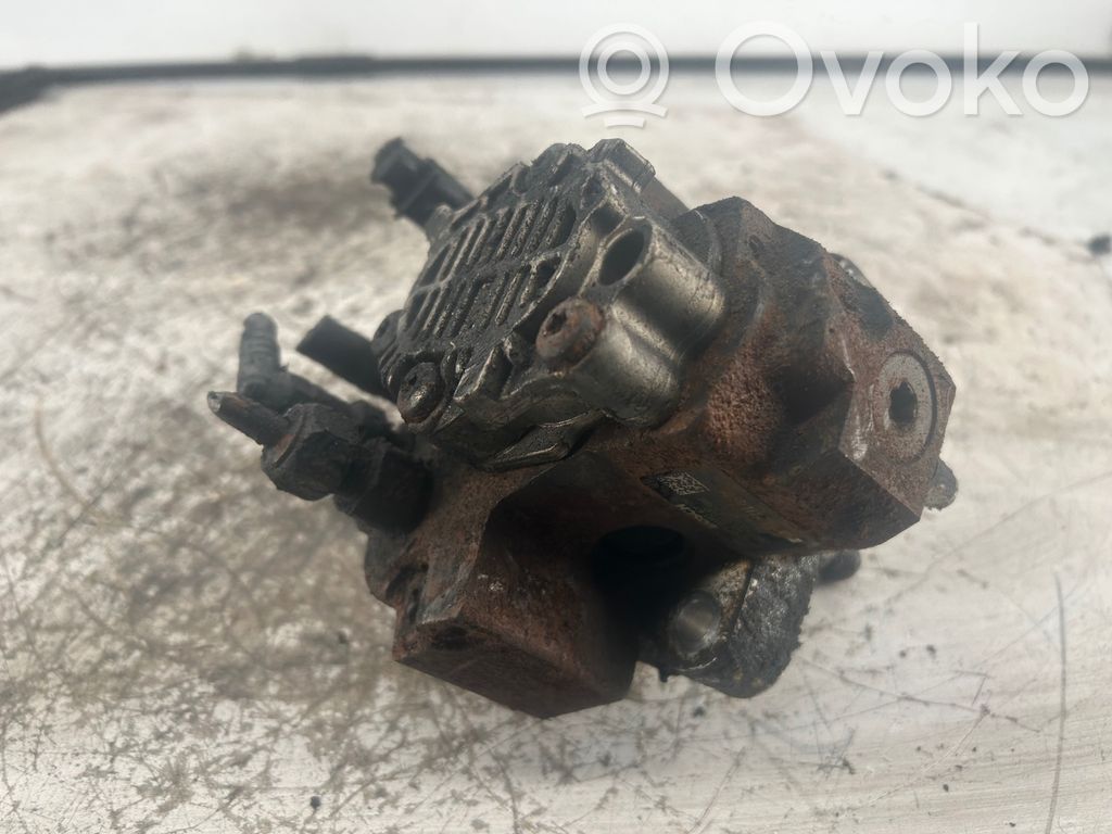 Opel Vivaro Fuel injection high pressure pump 