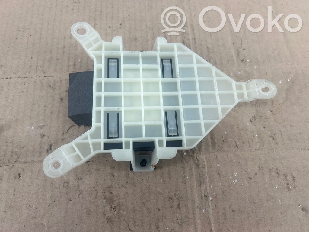 Volvo S60 Hand brake control module 
