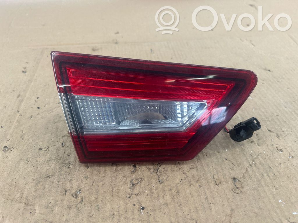 Renault Clio IV Takaluukun takavalot 