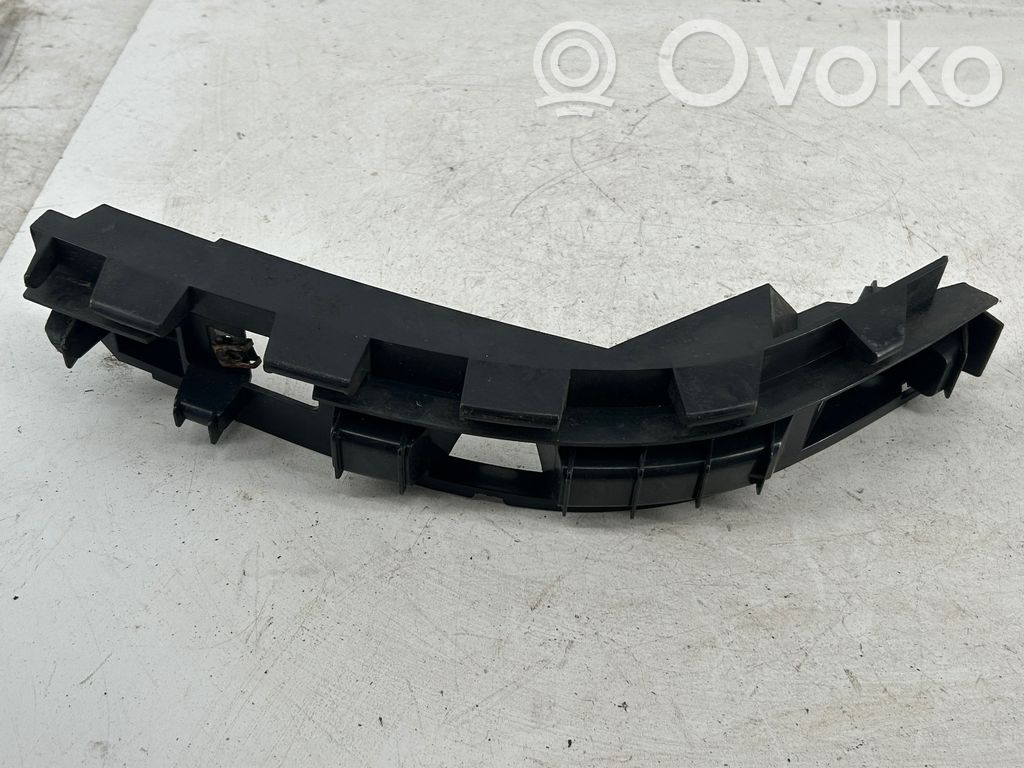BMW 7 E65 E66 Takapuskurin kannake 