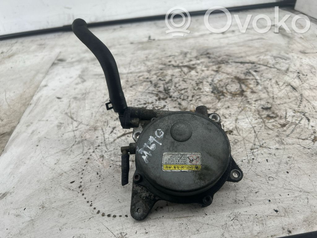 KIA Sorento Bomba de vacío 