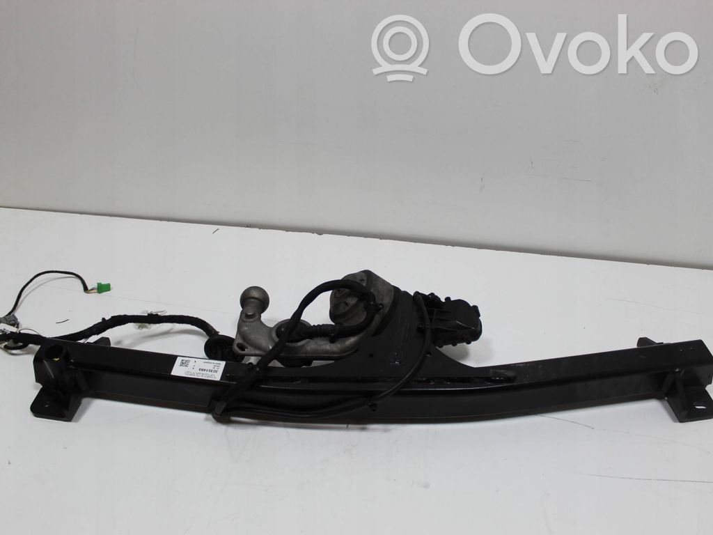 Volvo XC40 Hak holowniczy / Komplet 