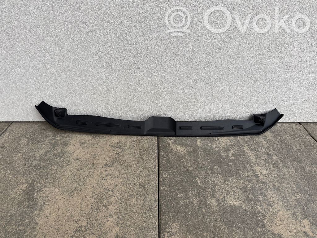 Audi A5 Engine compartment rubber 