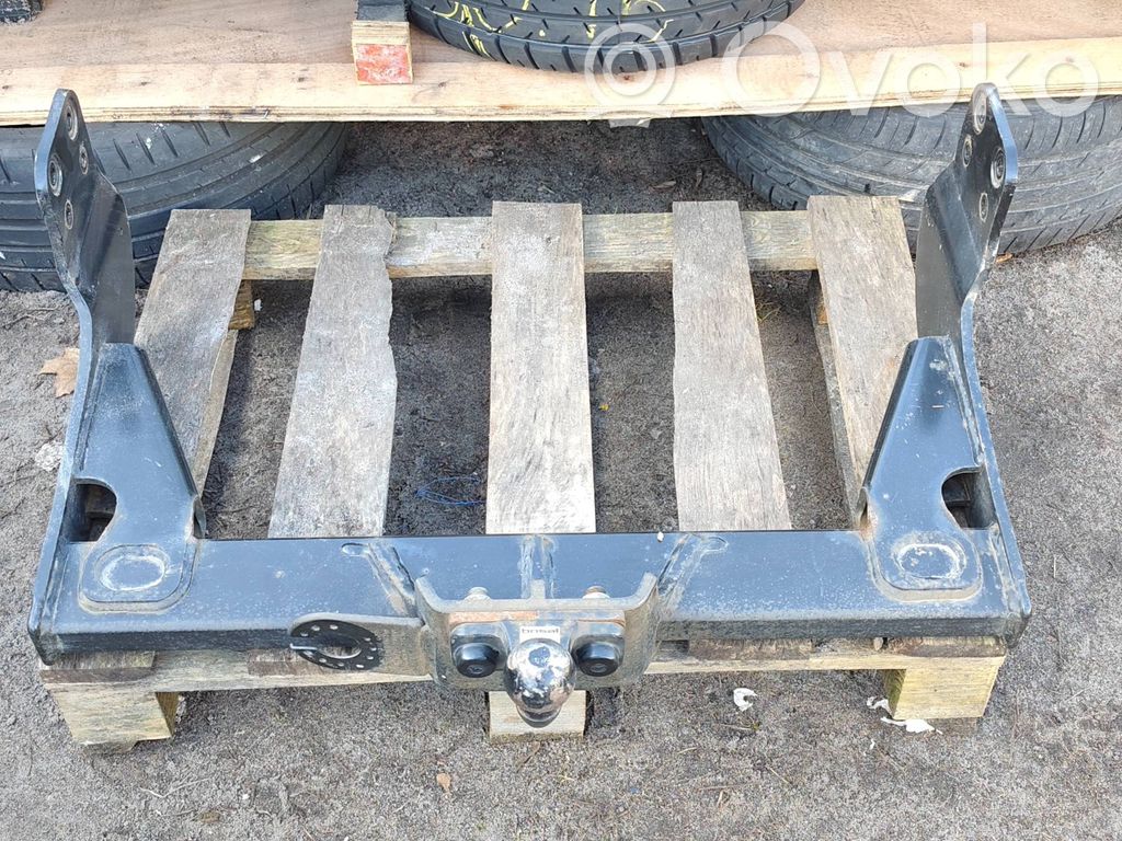 Ford Transit VII Āķa komplekts 