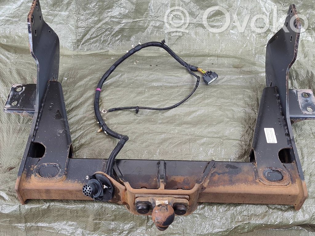 Ford Transit VII Āķa komplekts 