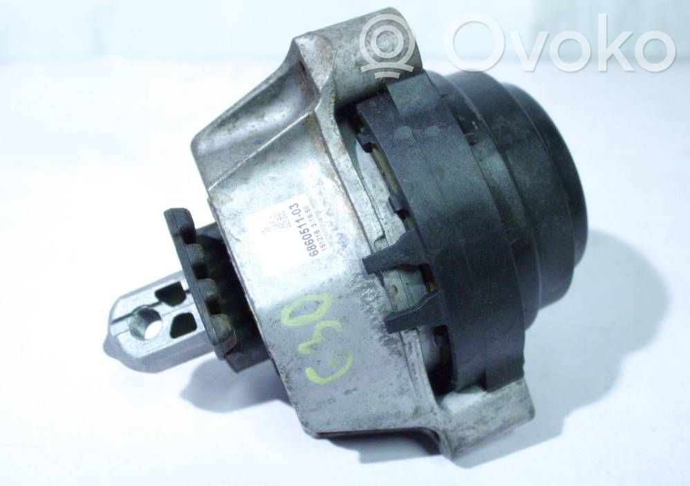 BMW 5 G30 G31 G38 Suport tampon motor 