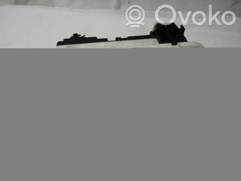 Climate control unit   64118368566