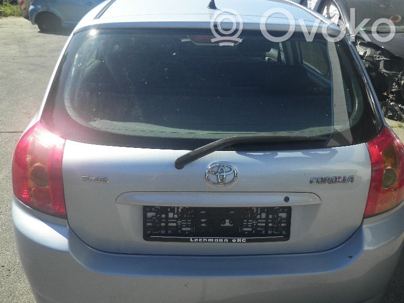 Toyota Corolla E120 E130 Galinis dangtis (bagažinės) 