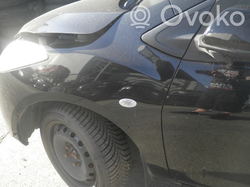 Mazda 2 Fender 