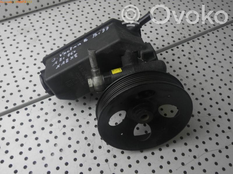 Ohjaustehostimen pumppu   90495957