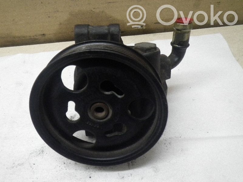 Ford Fiesta Ohjaustehostimen pumppu 