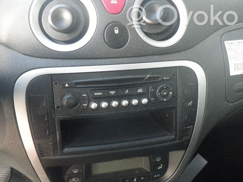 Citroen C2 Panel / Radioodtwarzacz CD/DVD/GPS 