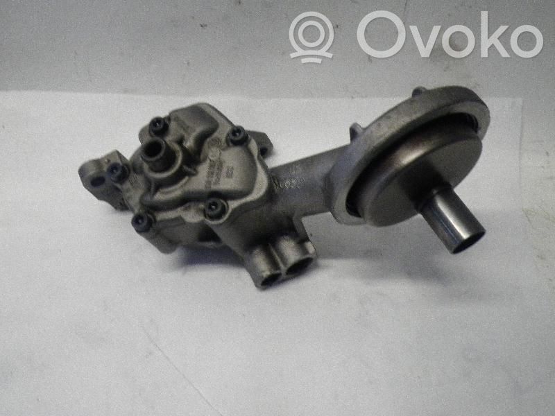 Audi A6 S6 C6 4F Öljypumppu 