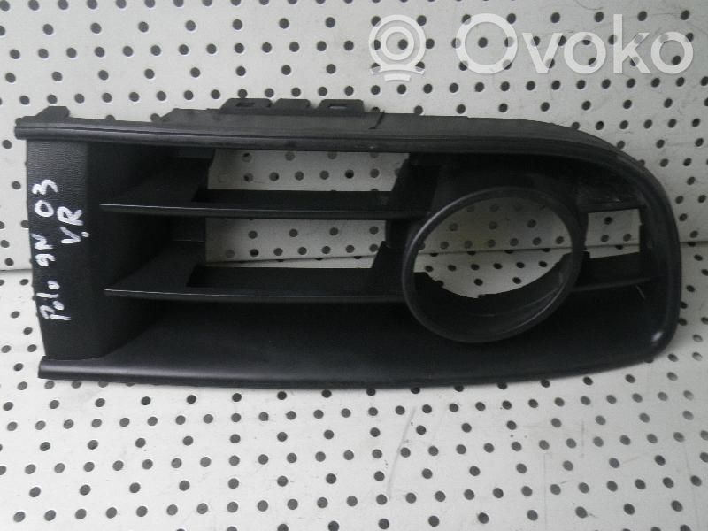 Volkswagen Polo IV 9N3 Grilă/ornament proiector ceață față 