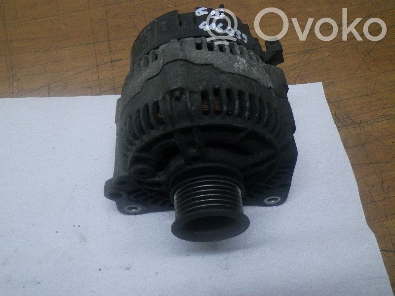 Volkswagen Golf III Generator/alternator 