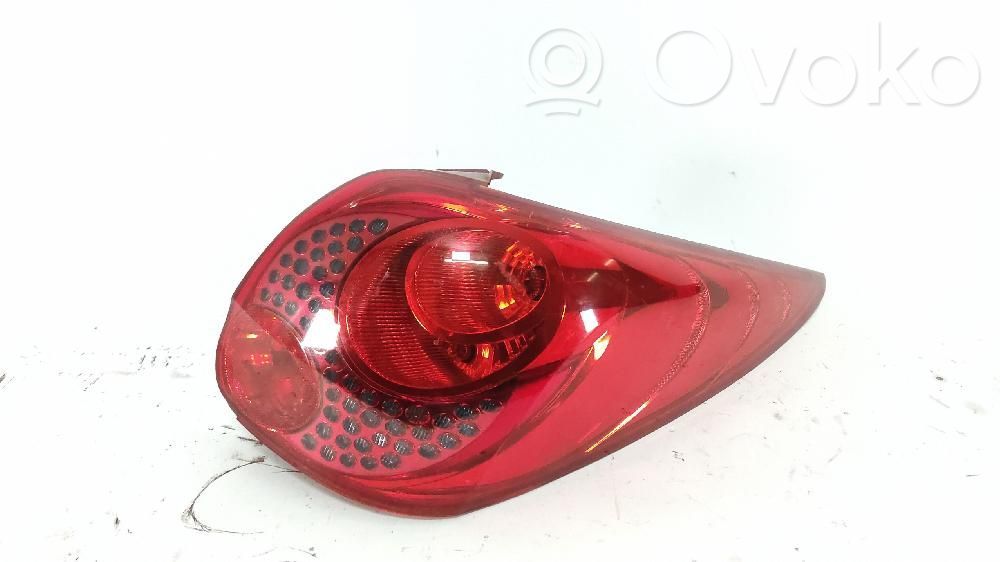 Peugeot 207 Aizmugurējais lukturis virsbūvē 
